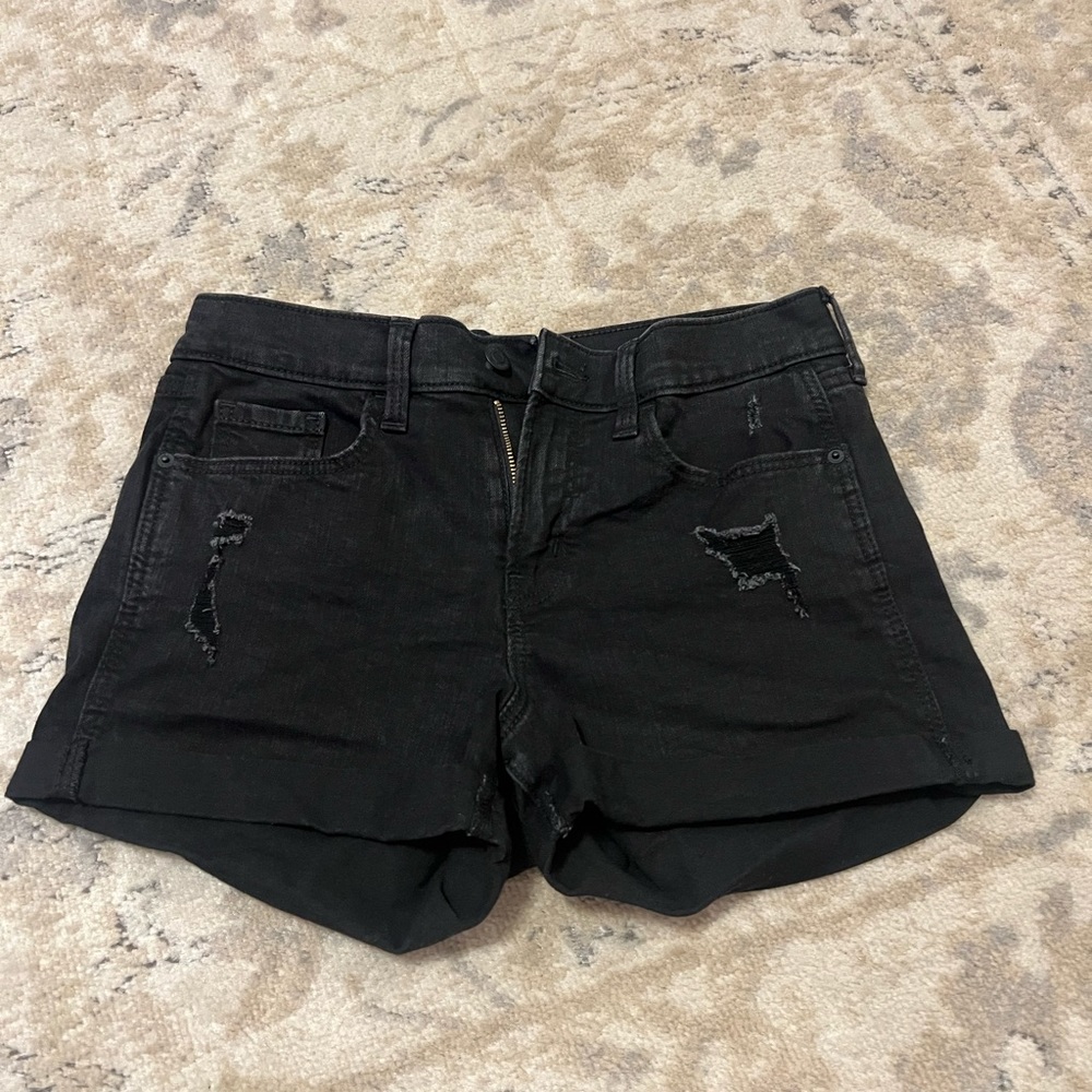 Old Navy Mid-Rise Black Wash Ripped Boyfriend Jean Short, 3 inch inseam, Size 4